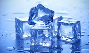 Tiết lộ 5 cách làm đẹp bằng đá viên cực kỳ đơn giản lại hiệu quả