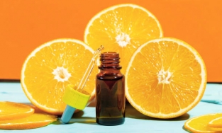 Tại sao bạn cần bổ sung Vitamin C vào quy trình chăm sóc da?