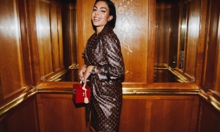 Bạn gái Cristiano Ronaldo phủ sóng đồ hiệu trên Instagram