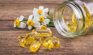 Vitamin E có giúp trị mụn trứng cá hiệu quả hay không?