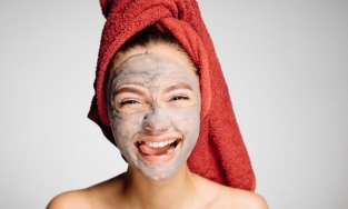 Mặt nạ sủi bọt là gì? Có tác dụng nào đối với làn da của bạn?