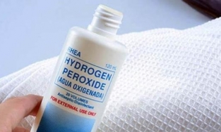 7 cách sử dụng nước oxy già (Hydrogen peroxide) để điều trị mụn hiệu quả