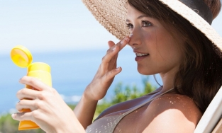 Thoa kem chống nắng đúng cách và những điều bạn cần biết