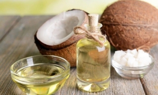 Một số điều bạn cần biết khi chăm sóc da bằng dầu dừa 