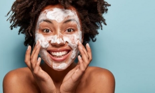 Các bước chăm sóc da dầu mụn ban đêm hiệu quả bạn nên biết