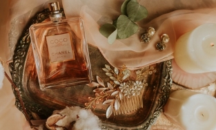 Nghệ thuật nước hoa: Chuyện những giọt vàng phù phiếm