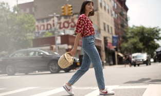 Học ngay fashionista Mỹ mẹo mặc đồ cho nàng nấm lùn