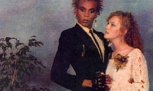 Cuộc đời đó, có bao lâu mà... không chơi lớn với thời trang ảnh kỉ yếu