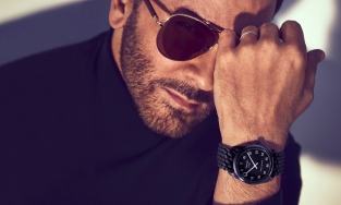 Tom Ford ra mắt mẫu đồng hồ được làm từ 35 chai nhựa