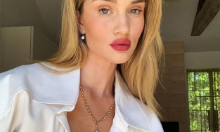 Vợ yêu của 'Người Vận Chuyển' Jason Staham tiết lộ bí quyết trị mụn 