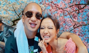 “Chị đại” Suboi nổi bật trên thảm đỏ AVIFW với móng tay đính đá Swarovski