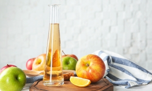 Những điều lợi và hại của giấm táo