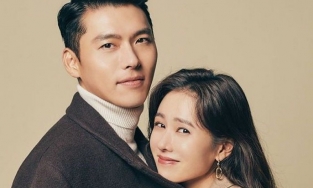 Son Ye Jin - Song Hye Kyo không chỉ cùng một gu hẹn hò, lại còn đam mê túi hiệu hiệu như nhau 