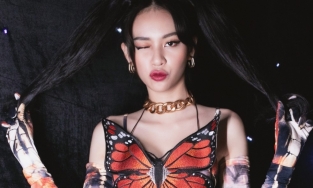 Phí Phương Anh 'mượn tạm' ý tưởng đồ bướm đêm của Chi Pu 