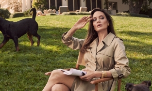 Minh tinh Angelina Jolie thích mặc đồ đến khi hỏng 