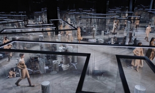 BST Fendi Thu-Đông 2021: Mọi con đường đều dẫn tới thành Rome 