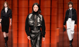 Hermès Thu-Đông 2021: Thách thức không gian 