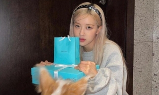 Rosé được Tiffany & Co tặng quà 100 triệu mừng ngày debut solo 