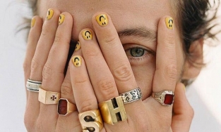 Harry Styles gợi ý 8 kiểu móng tay chào hè 2021  