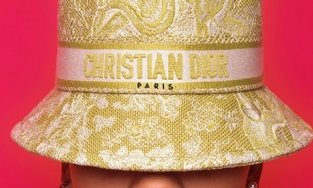 Dior tổ chức show Pre-Fall 2021 tại Paris Phương Đông 