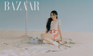 Hwasa chụp ảnh tạp chí tươi mát chào hè 2021