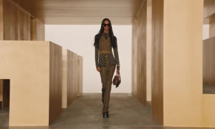 Chinh phục họa tiết Monogram 