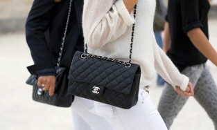 Đầu tư chứng khoán, vàng cũng không lời bằng đầu tư những chiếc túi Chanel này 