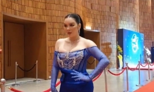 Hãy cân nhắc kỹ trước khi mặc đồ bó sát đến nỗi hằn cả lưng như Lý Nhã Kỳ!