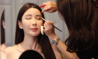 Khám phá tủ đồ làm đẹp của 'bà hoàng Hermès' Jamie Chua 