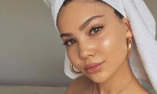 Làm thế nào để da không bị khô khi ngồi điều hòa cả ngày? 