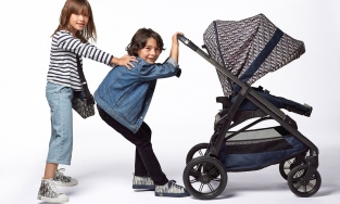 Dior ra mắt thêm xem đẩy em bé và túi đựng tã lót 