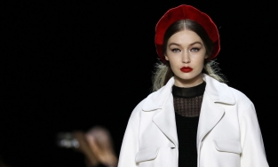 Marc Jacobs sẽ chính thức quay lại sàn diễn thời trang 