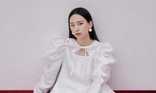 Nữ Luật sư 'Law School' khác lạ trên bìa tạp chí