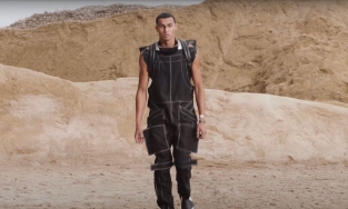 BST Burberry Xuân - Hè 2022: Tinh thần bứt phá của tuổi trẻ 