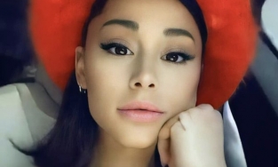 Từ bỏ suối tóc dài công chúa, sau kết hôn, Ariana Grande cắt tóc ngắn 