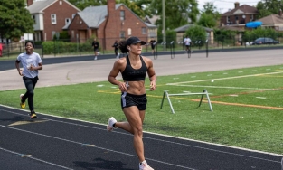 Nữ võ sĩ boxing trở thàng người mẫu thời trang 