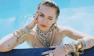 Các cô công chúa Disney ngày nào giờ đã trưởng thành 