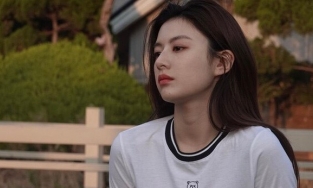 Hóa ra “chuẩn mực thẩm mỹ” Go Yoon Jung không chỉ dừng lại ở việc làm mũi 