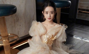 Triệu Lệ Dĩnh mặc mọi thứ đều xấu trừ váy công chúa?