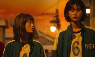 So kè gu thời trang của hai bóng hồng trong series Netflix Squid Game 