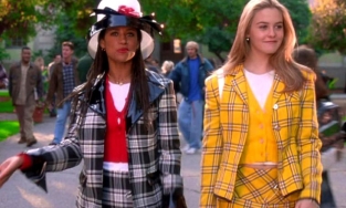 Bộ trang phục nữ sinh nổi tiếng nhất thế giới được Phí Phương Anh cosplay