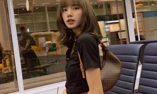 Fan của Lisa đồng loạt yêu cầu Celine đổi tên túi xách Ava 