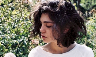 Cách đánh rối tóc nhanh và đơn giản, chỉ 1 phút đã có ngay mái tóc chuẩn gái Pháp 