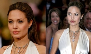 Oscar 2004, Angelina Jolie đẹp thế nào mà khiến dân tình phải “mắt chữ O mồm chữ A”?