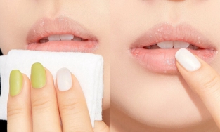 Cách tẩy da chết môi đúng cách để không bị bong tróc từng mảng