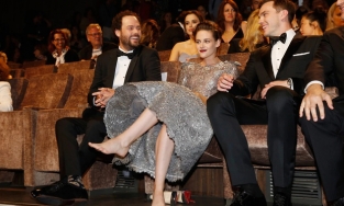 Kristen Stewart và giày cao gót: Chúng ta không thuộc về nhau! 