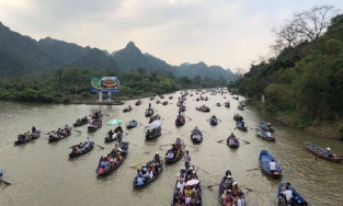 Chùa Hương chính thức mở cửa đón khách từ ngày 13/3