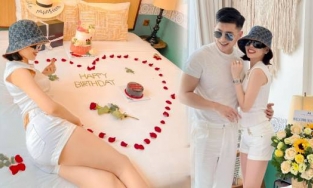 Lệ Quyên e ấp bên Lâm Bảo Châu với bối cảnh như giường cưới