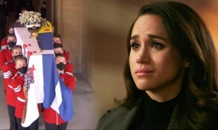 Meghan ở nhà theo dõi tang lễ, gửi vòng hoa và thư tay đến Hoàng thân Philip