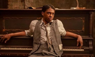 Bộ phim điện ảnh cuối cùng của 'Báo đen' Chadwich Boseman chiến thắng 2 tượng vàng tại Oscar